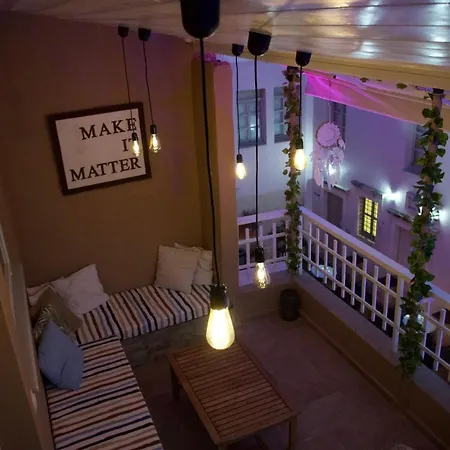 The Downtown Pent - Roof Garden Included Apartment *